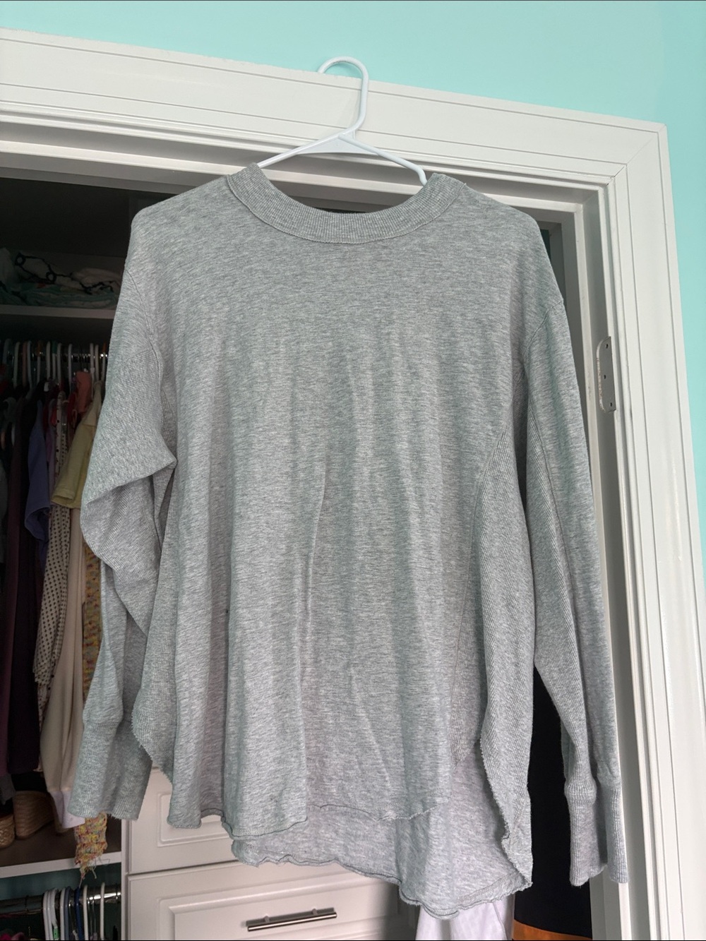 aerie Heather Gray Long-Sleeve Crewneck Tee